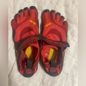 5 fingers Vibram men 42